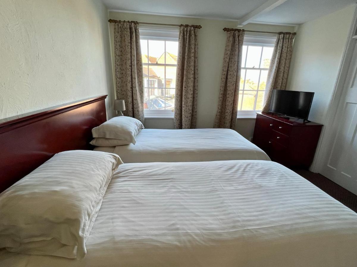 Calverts Hotel - Newport, Isle Of Wight Dış mekan fotoğraf