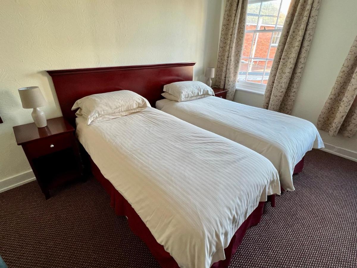 Calverts Hotel - Newport, Isle Of Wight Dış mekan fotoğraf