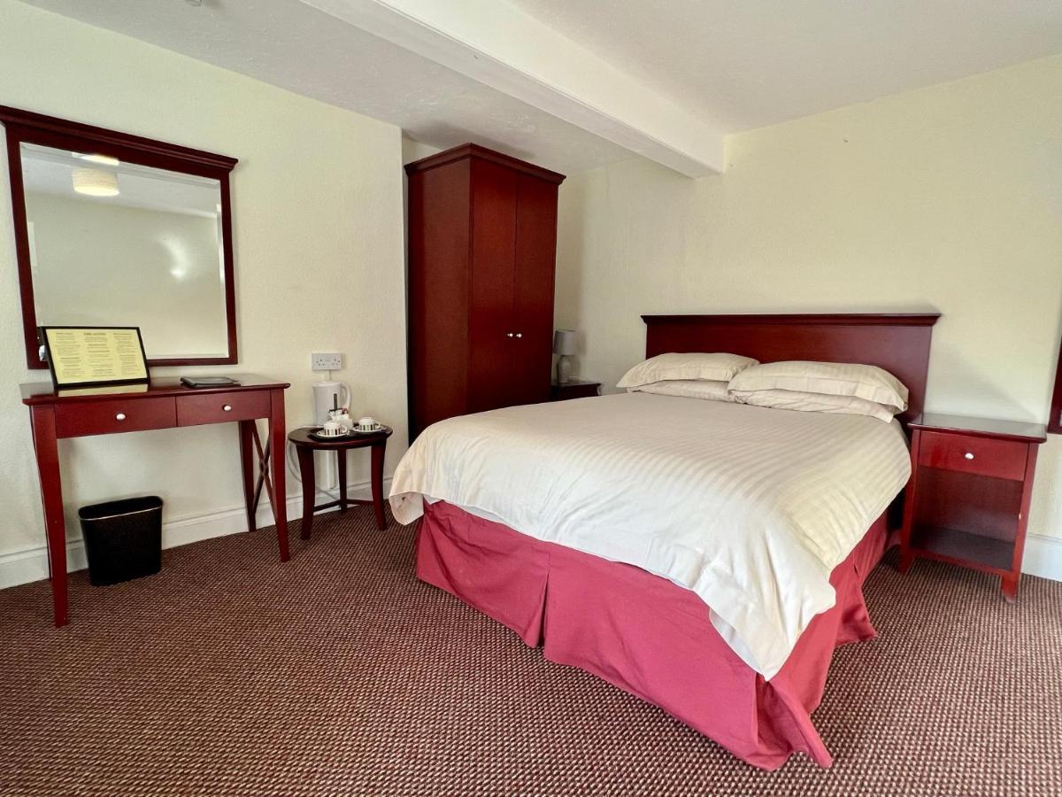 Calverts Hotel - Newport, Isle Of Wight Newport  Dış mekan fotoğraf